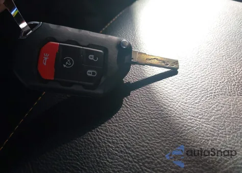 2024 Jeep Wrangler 4Xe Sahara 4Xe z USA, uszkodzony, nr VIN 1C4RJXP62RW155554